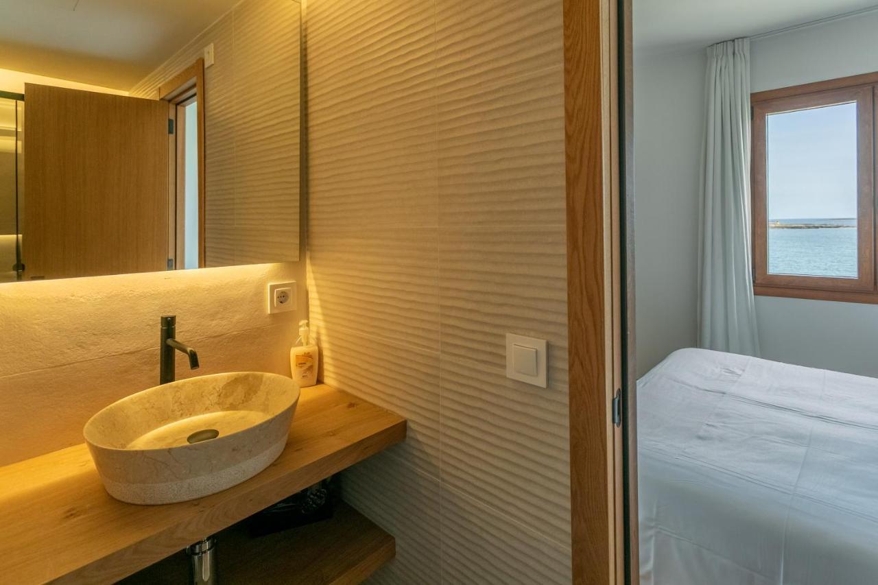 Beachfront Holiday Apartment Lotja 7 - Grupo Berna Colonia de Sant Jordi Exteriör bild
