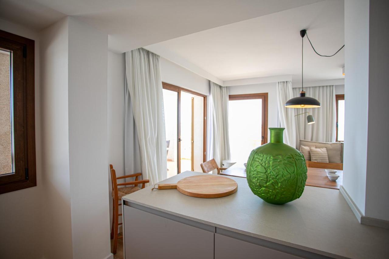 Beachfront Holiday Apartment Lotja 7 - Grupo Berna Colonia de Sant Jordi Exteriör bild
